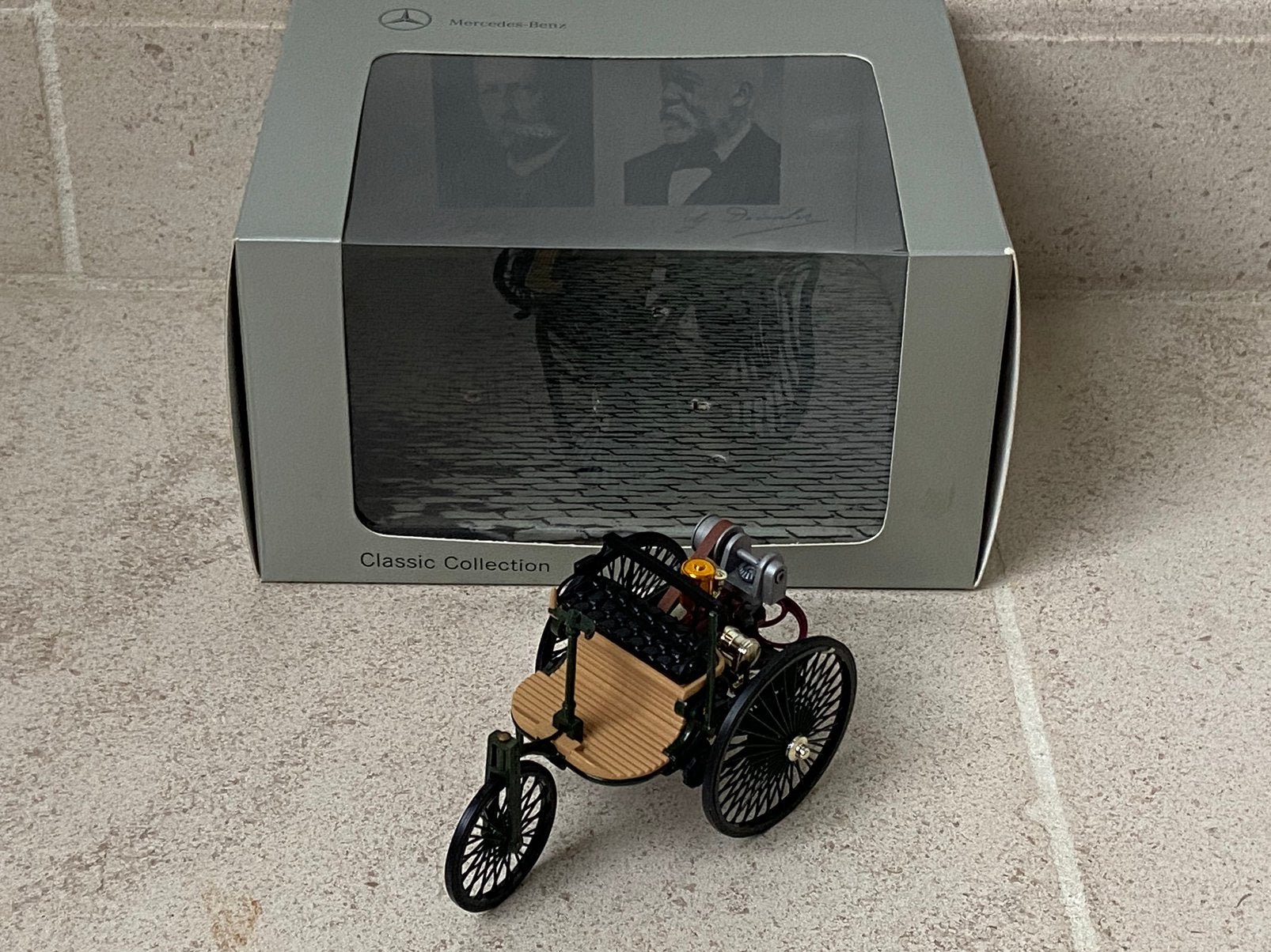 MiniChamps Mercedes-Benz Patentwagen 1886, Ophalen of Verzenden, Zo goed als nieuw, Auto