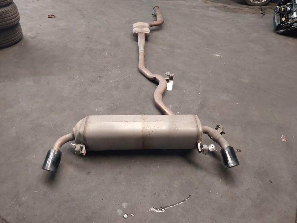 UITLAAT MIDDEN+EINDDEMPER BMW 3 serie (G20) (|18307933830|), Auto-onderdelen, Dhr. J. Ham, Gebruikt, Administratie@autoham.nl
