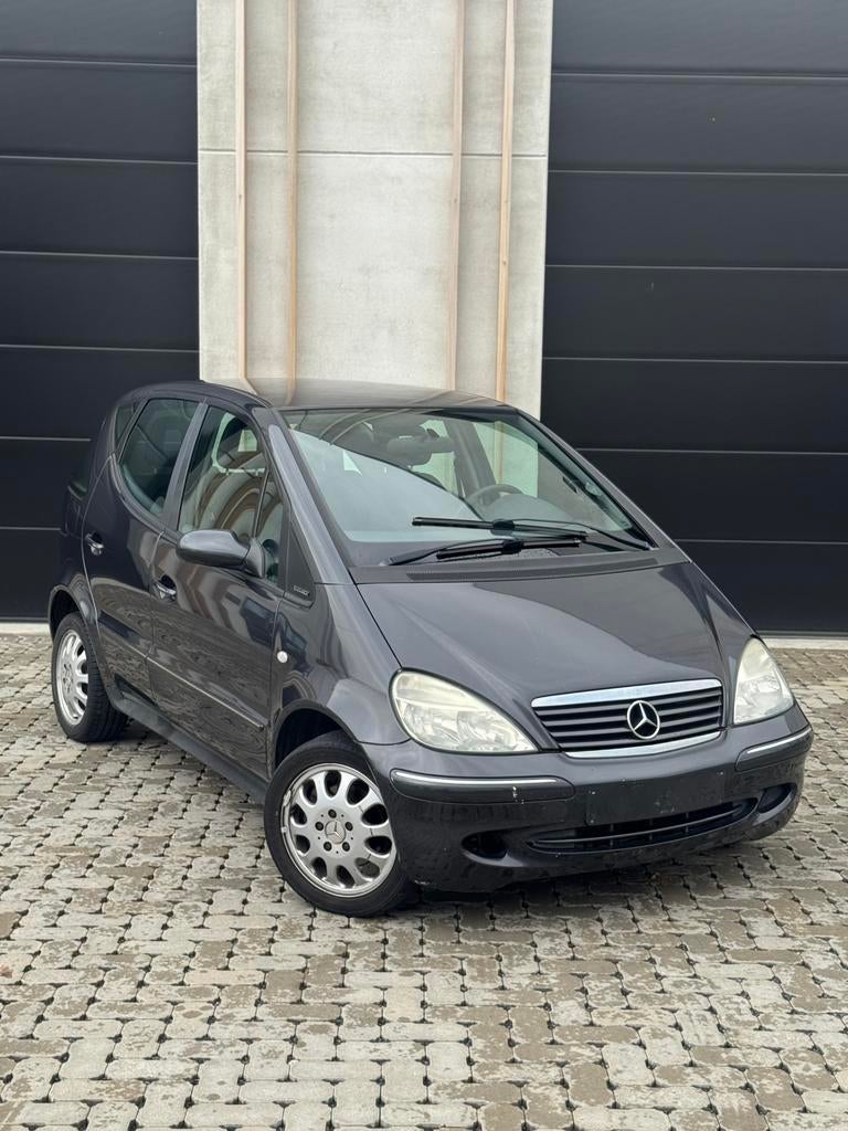 MERCEDES A140 ELEGANCE // BENZINE // AIRCO // RADIO, Auto's, Stof, 5 deurs, Euro 4, Zilver of Grijs