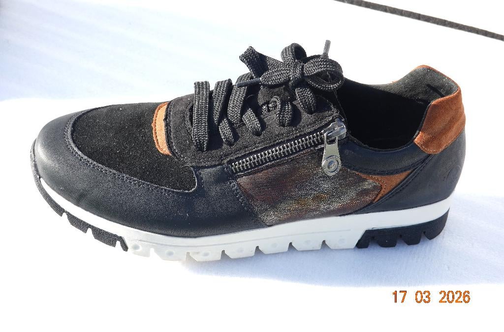Zeer weinig gedragen Rieker Sneakers maat 42, Overige kleuren, Ophalen of Verzenden, Zo goed als nieuw, Sneakers