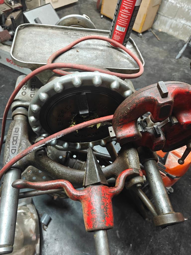 Ridgid draadsnijder op statief, Doe-het-zelf en Bouw, Ophalen