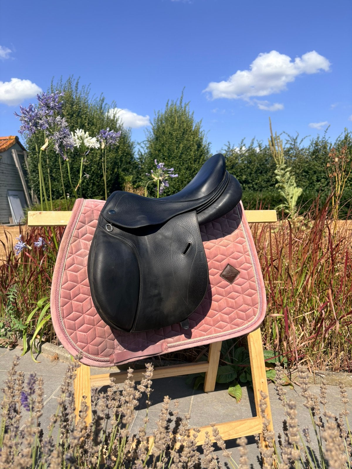 Ikonic springzadel geschikt voor korte rug, Dieren en Toebehoren, Paarden en Pony's | Zadels, Kniewrongen, Diepe zit, Ophalen of Verzenden