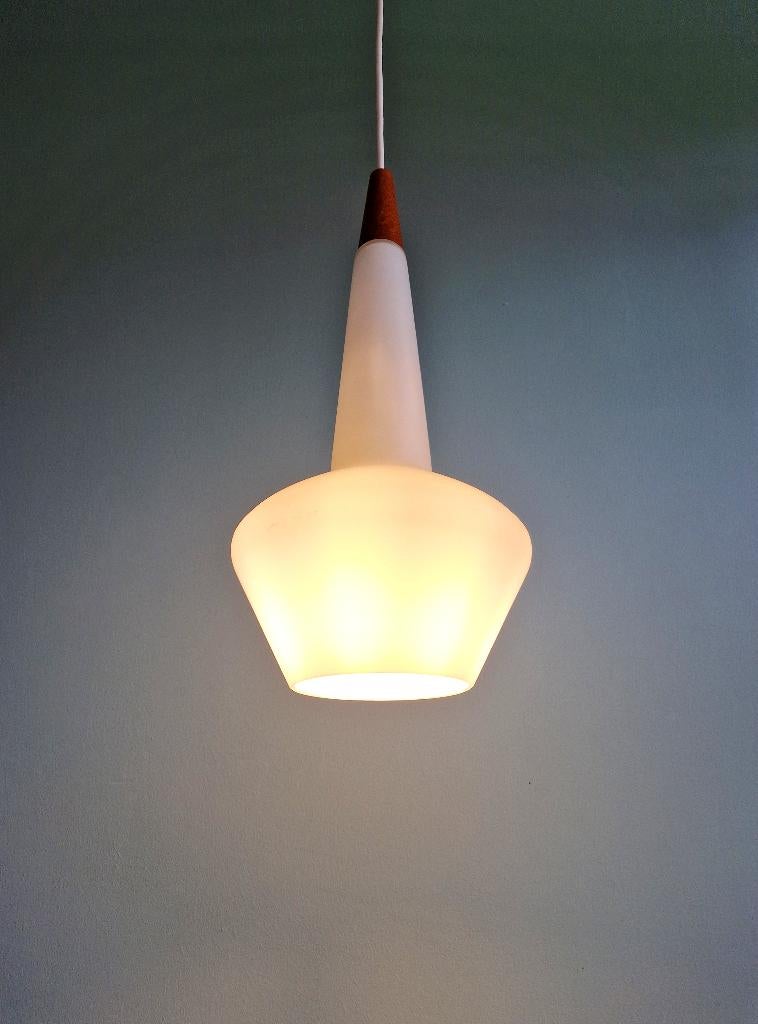 Suspension scandinave en opaline blanche satinée et teck, Enlèvement ou Envoi