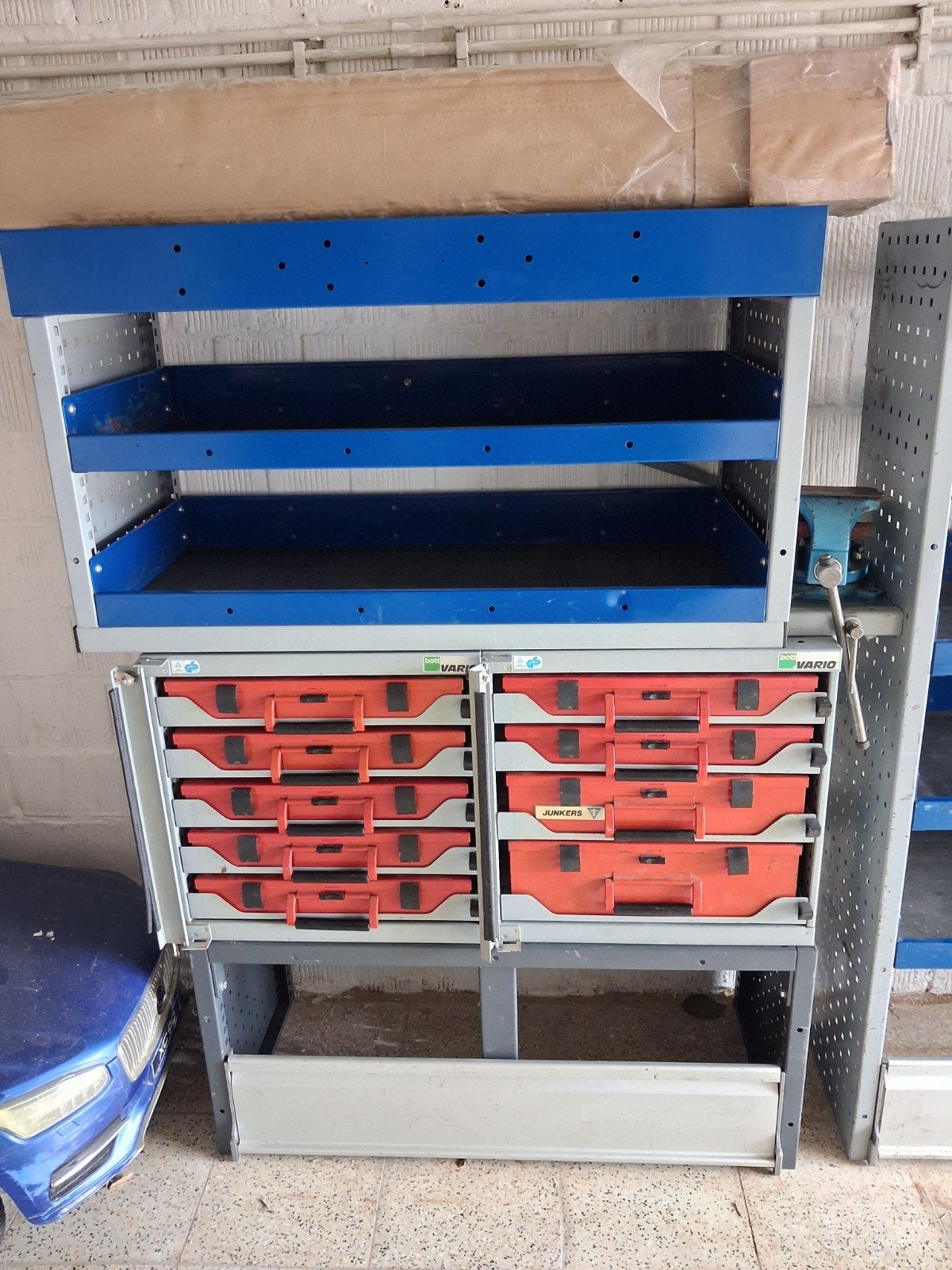 gereedschap kasten.komt uit een camionette., Enlèvement ou Envoi
