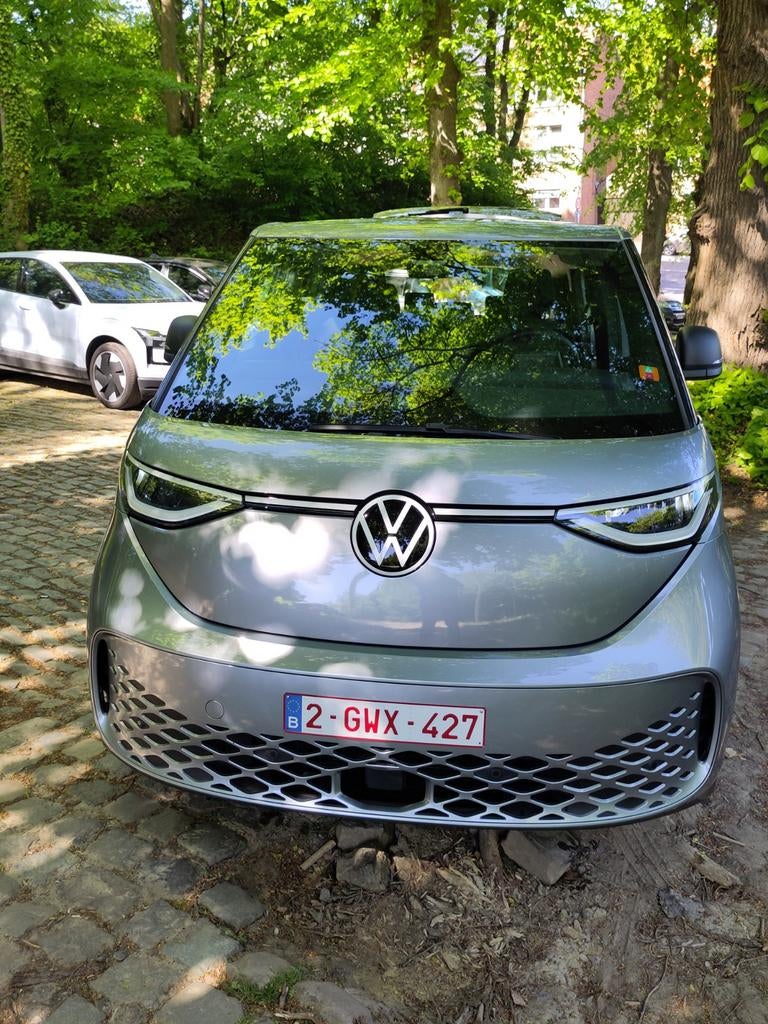 ID Buzz LWB 2025 7 places puissance 210 KW/batterie 86 KW, Autos, Argent ou Gris, Achat, 7 places, Noir