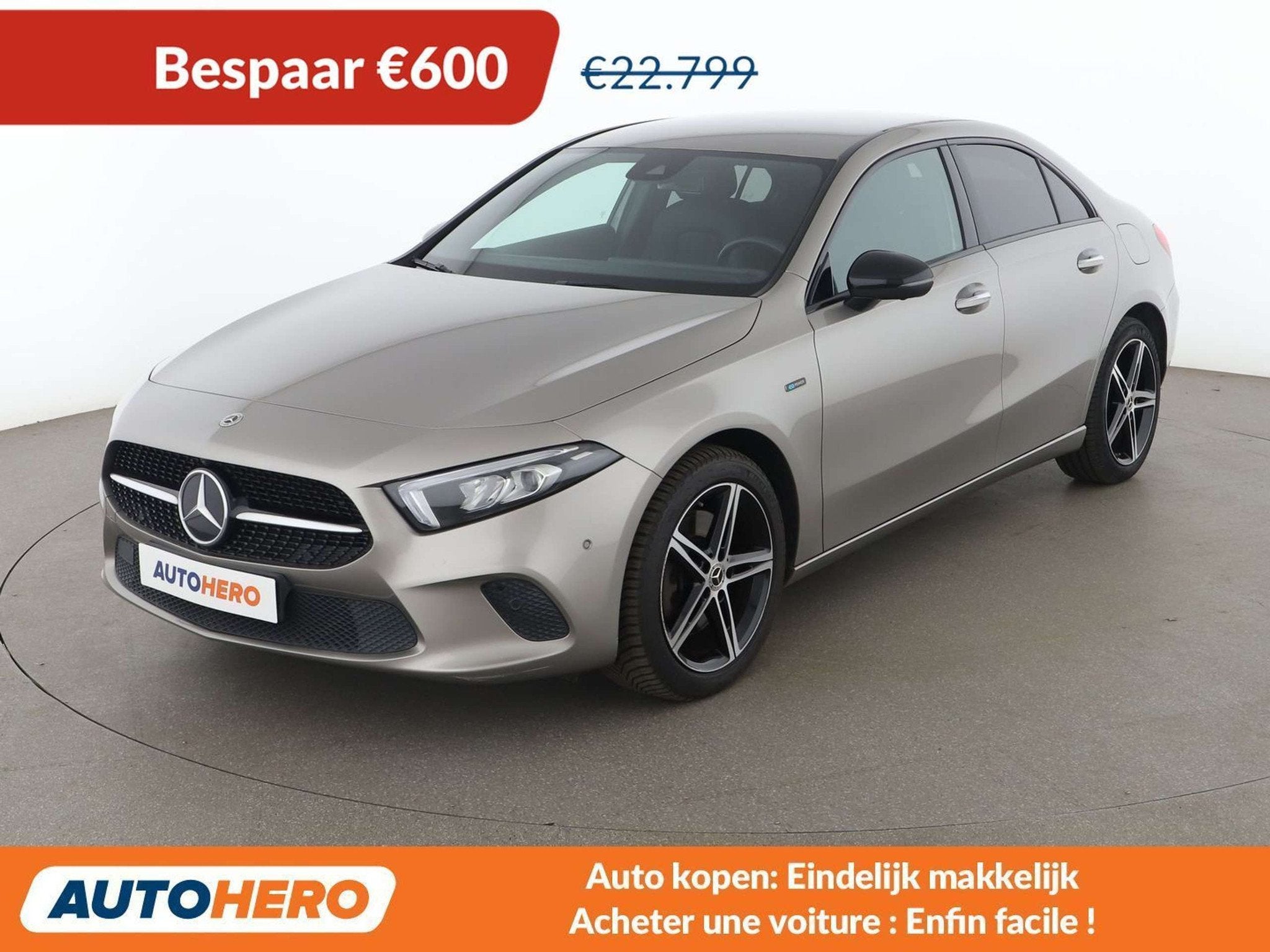 Mercedes-Benz A-Klasse 250 A 250e Progressive (bj 2020), Auto's, 4 deurs, Gebruikt, 1700 kg, Leder