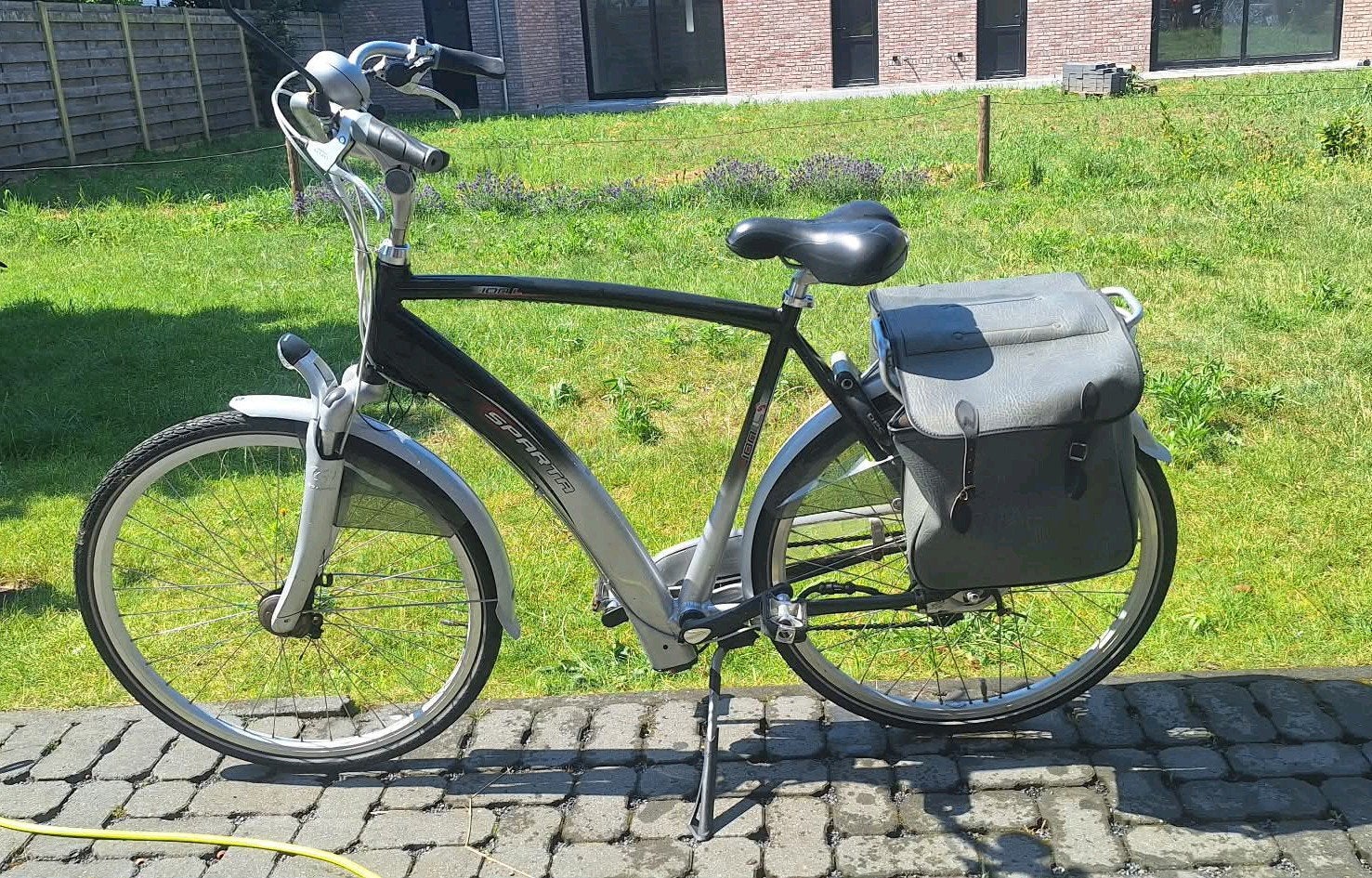 Elektrische herenfiets, Ophalen, Sparta