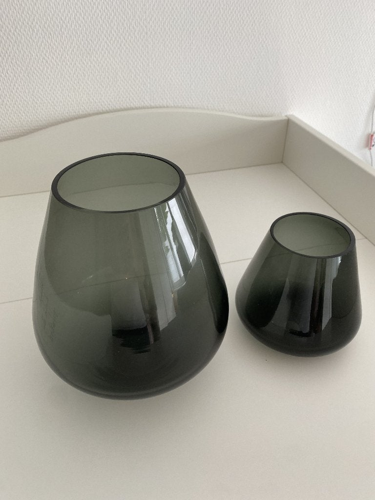 Set de 2 vases fumée, Maison & Meubles, Accessoires pour la Maison | Vases, Enlèvement, Neuf, Convient pour fleurs séchées, Noir