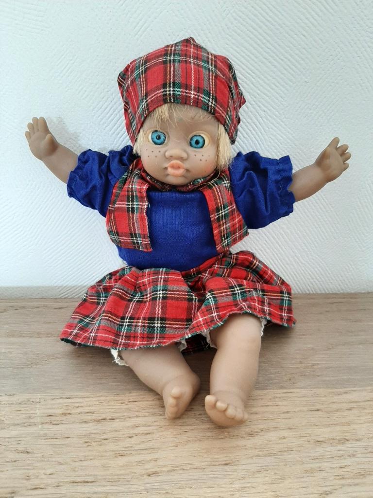 vintage pop 23 cm groot, Antiek en Kunst, Ophalen