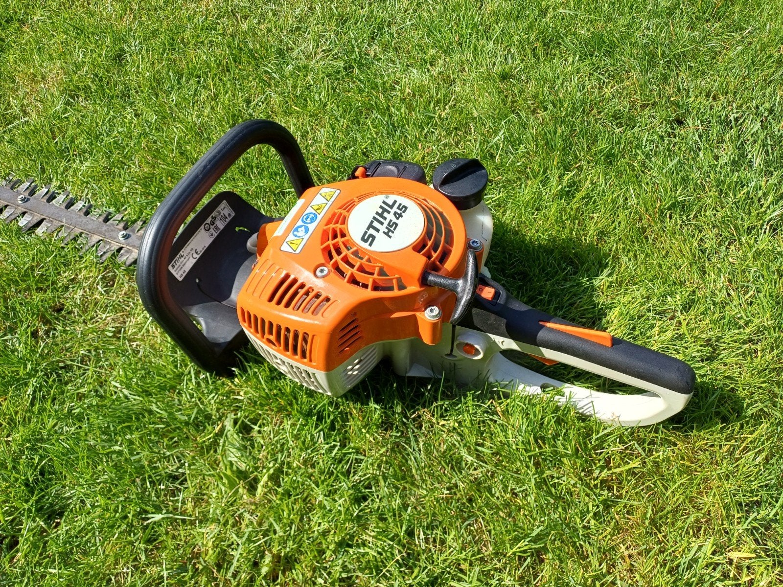 Stihl hs 45 met scherpe messen, Ophalen
