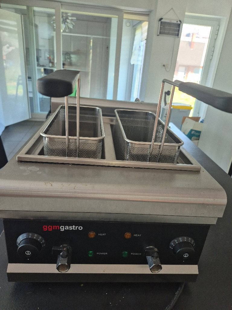 Machine à pâtes, Autres marques, Machine à pâtes, Comme neuf, Gris