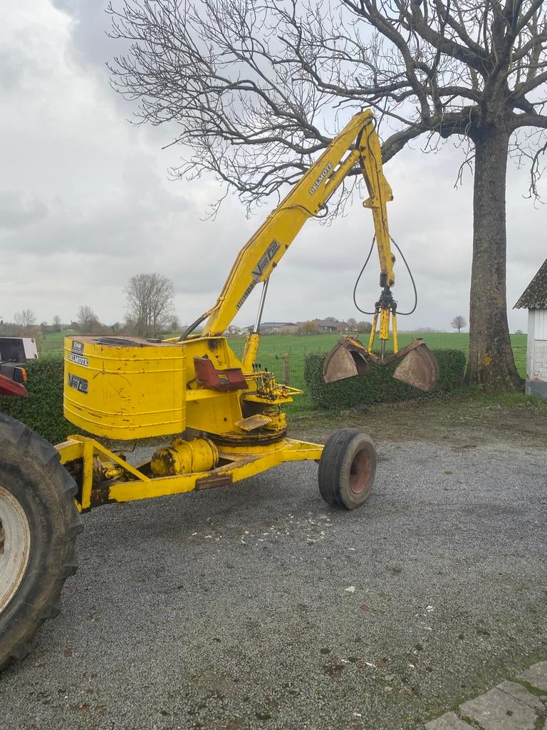 Getrokken landbouwkraan, Zakelijke goederen, Ophalen