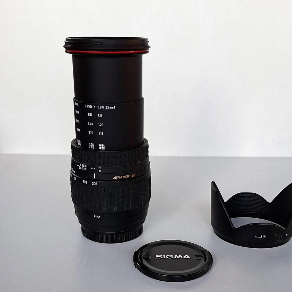 Sigma 28-300mm f3.5-6.3 Compact, Ophalen of Verzenden