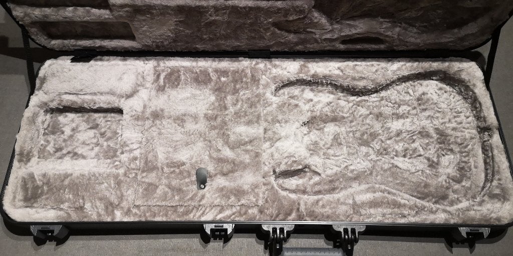 Fender Deluxe Molded Case Strat/Tele Black, Muziek en Instrumenten, Ophalen of Verzenden, Zo goed als nieuw, Flightcase