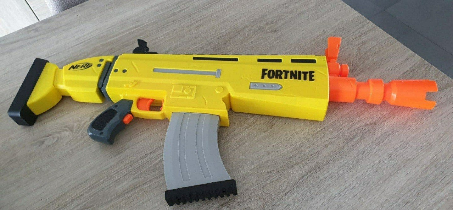 Nerf Fortnite blaster + extra's, Ophalen