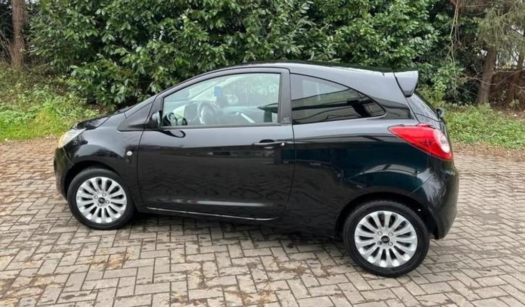 Ford Ka 2012 euro 5 benzine, Auto's, Euro 5, Zwart, Ka, Zwart