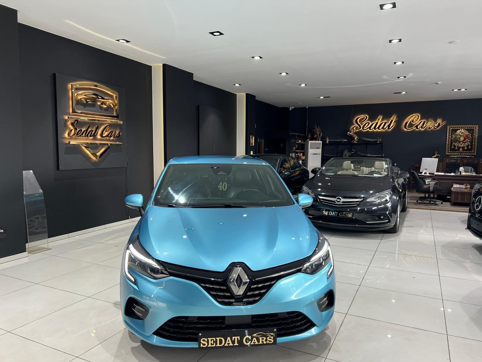 RENAULT CLIO 1.6 E-TECH HYBRID AUTOMAAT, Autos, Achat, Euro 6, Entreprise, 5 portes
