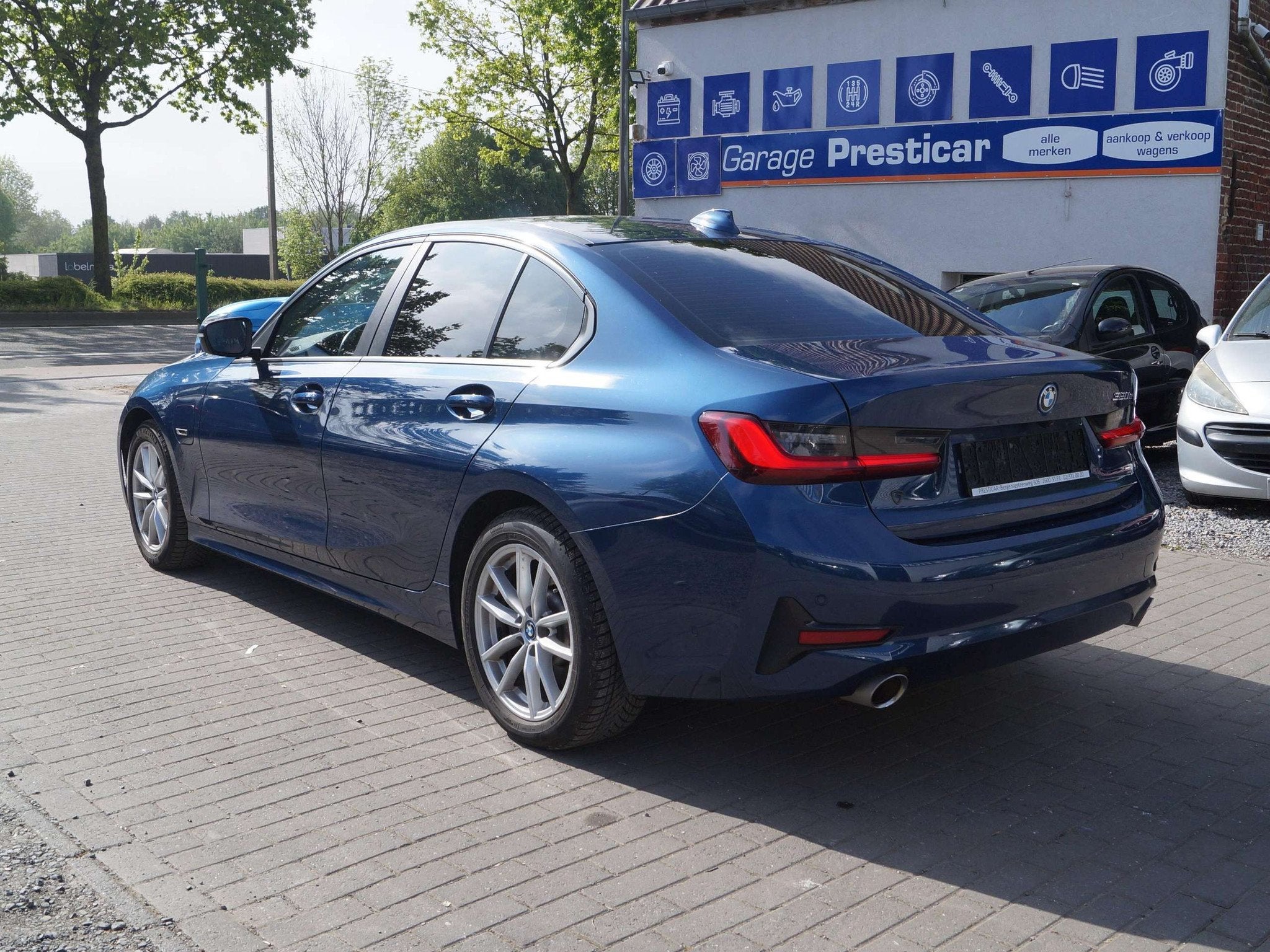 BMW 3 Serie 320 320e (bj 2021, automaat), 1998 cc, Gebruikt, 4 cilinders, Blauw