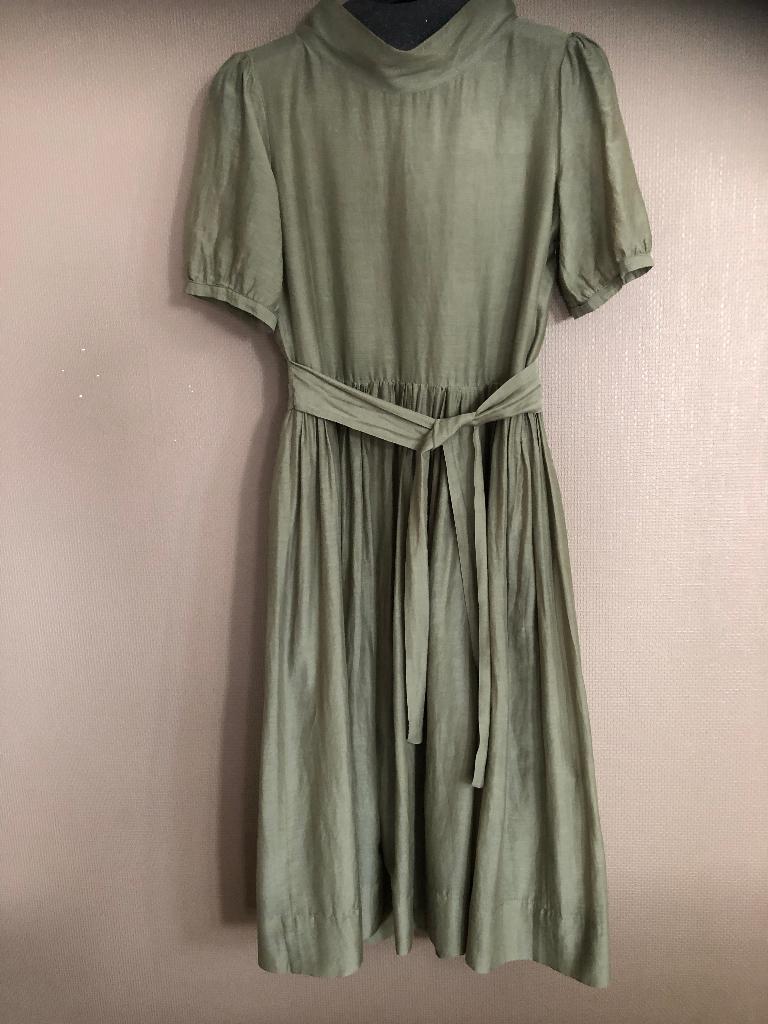 NXI All Day Couture 100% Zijden Maxi jurk Olijfgroen 36/38, Neuf, Taille 36 (S), NXI (by Oni Onik), Sous le genou