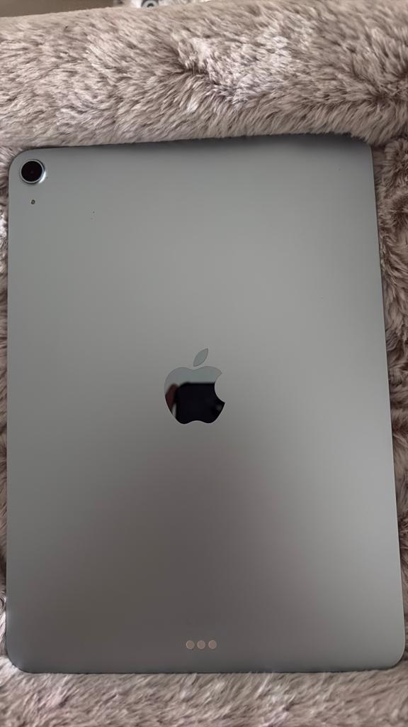 Apple Ipad air babyblauw, Ophalen, Zo goed als nieuw, 11 inch, Apple iPad