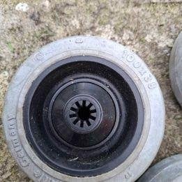 3 rubberen wielen, Ophalen of Verzenden, Gebruikt