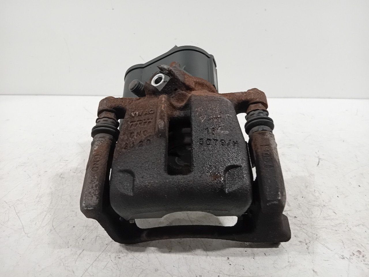 Remklauw rechts achter Seat Alhambra, Onderdelen@venauto.nl, Van der Ven Autorecycling B.V., Gebruikt, Ettenseweg 76, 4706 PB Roosendaal, The Netherlands