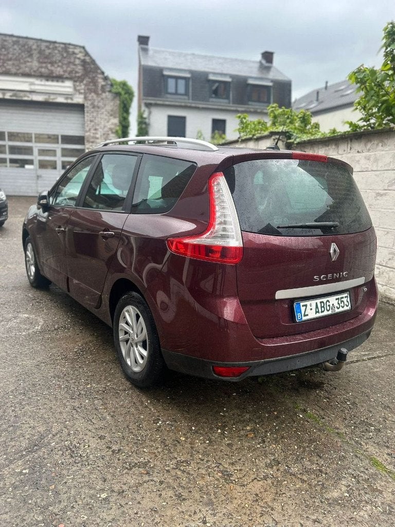 Renault Grand Scénic Limited (bj 2015), Auto's, Voorwielaandrijving, Euro 5, Stof, Zwart