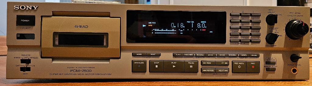 Sony DAT PCM-2800: onderhouden, 100% functioneel, Audio, Tv en Foto, Bandrecorder, Ophalen of Verzenden