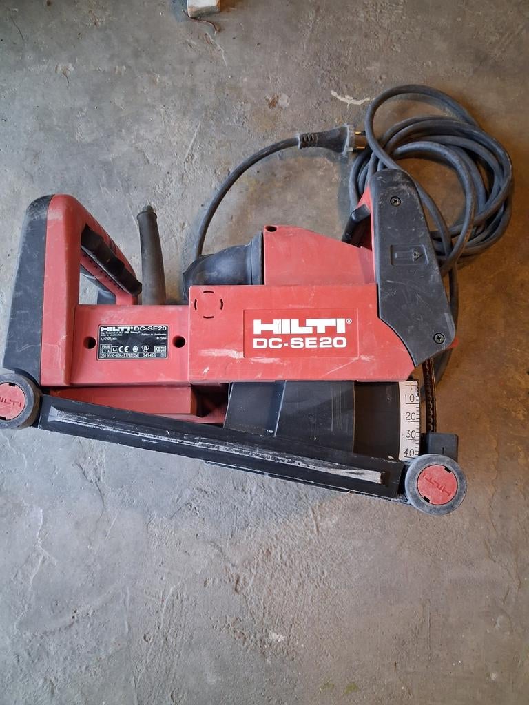 Hilti sleuven zaag, Doe-het-zelf en Bouw, Ophalen