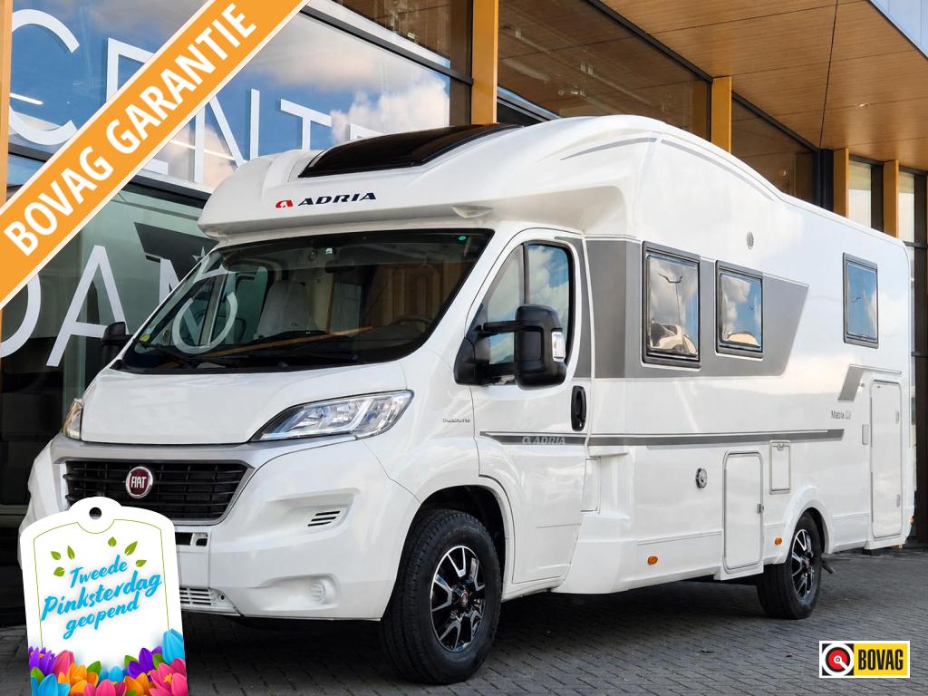 Adria Matrix 650 DL Face to face, Caravans en Kamperen, Mobilhomes, Afzuigkap, Ringverwarming, 7 tot 8 meter, Bedrijf