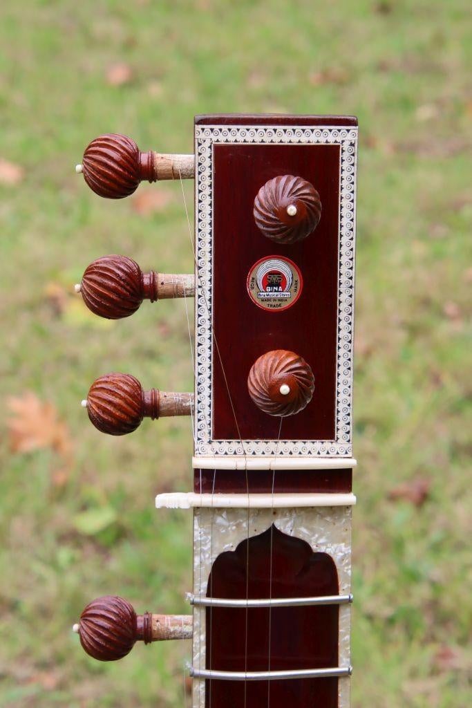 Belle sitar étudiante professionnelle Bina Musicals, Musique & Instruments, Instruments à corde | Autre, Enlèvement, Utilisé, Autres types