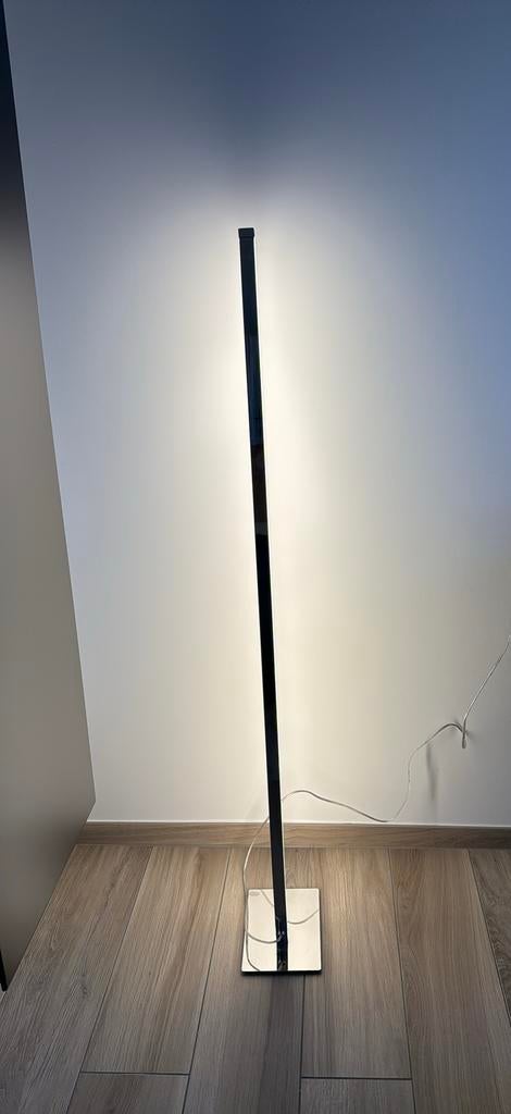 Vloerlamp, Huis en Inrichting, Lampen | Vloerlampen, Ophalen, 100 tot 150 cm, Zo goed als nieuw, Metaal