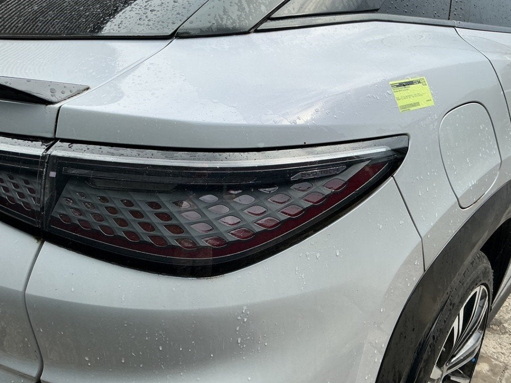 FEU ARRIÈRE DROIT BYD Sealion 7 (01-2024/-) (|1385822500|), Utilisé, Autres marques automobiles