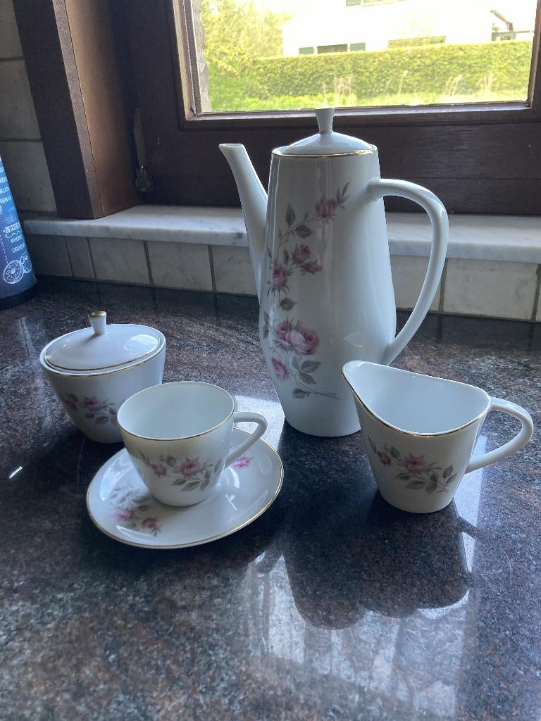koffieservies, Ophalen