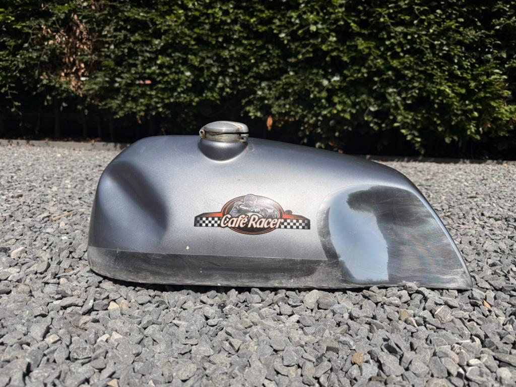 Cafe racer tank, Ophalen