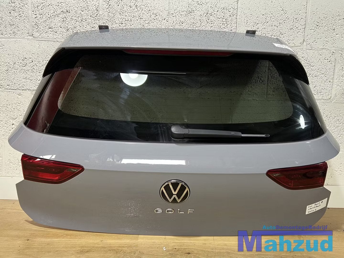 VW GOLF 8 hatchback GRIJS GREY achterklep compleet 2020+, Auto-onderdelen, Gebruikt, Volkswagen AG, Vw@volkswagen.de, Achter