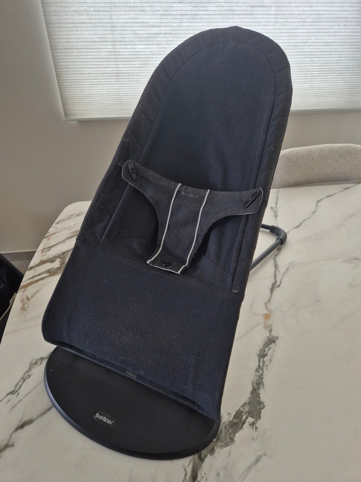 BabyBjörn Balance Soft wipstoel zwart/donkergrijs, Kinderen en Baby's, Wipstoeltjes, Wipstoel, Ophalen, Overige merken, Verstelbaar