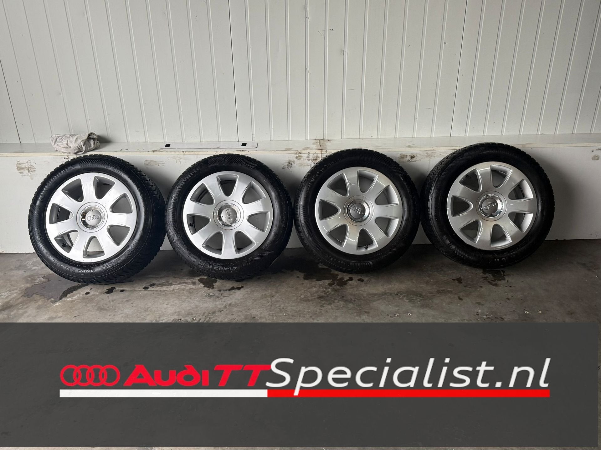 Winterbanden set 16 inch op originele velgen Audi A4 B6 B7, Auto-onderdelen, Ophalen, -, Banden en Velgen, Winterbanden