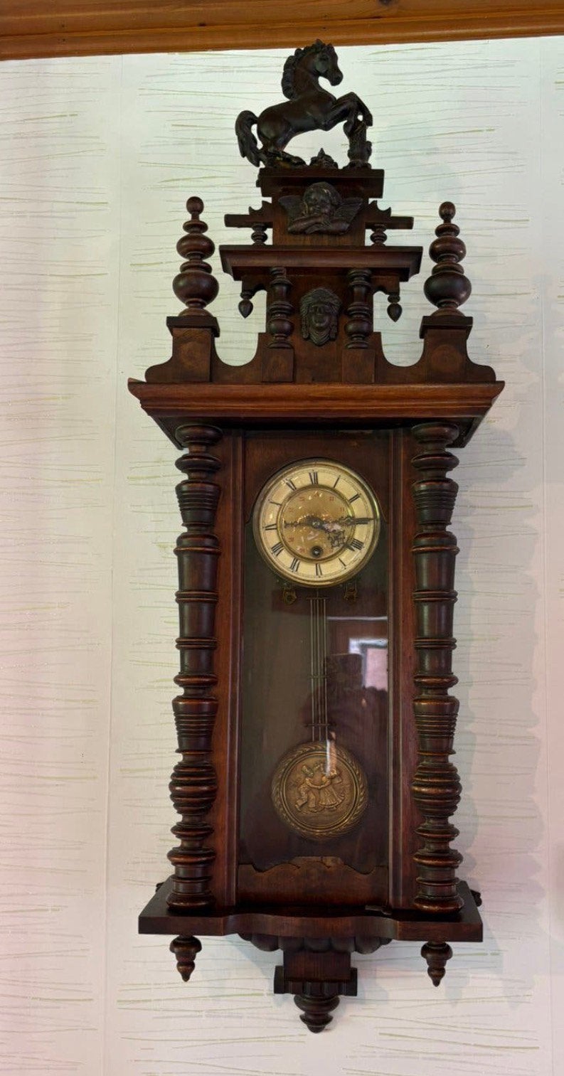 Uitgesneden massief houten klok/regelaar, Huis en Inrichting, Ophalen, Zo goed als nieuw, Wandklok