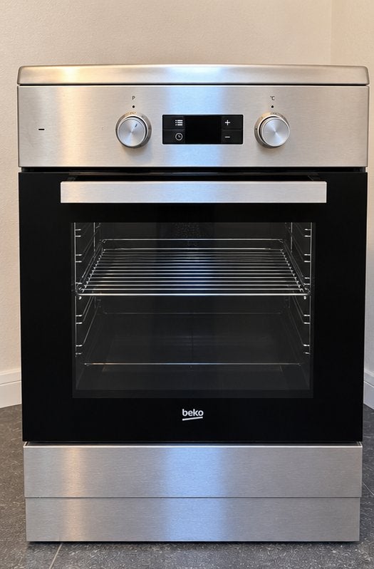 Beko inductiefornuis en oven in perfecte staat, Electroménager, 85 à 90 cm, 4 zones de cuisson, Comme neuf, Enlèvement
