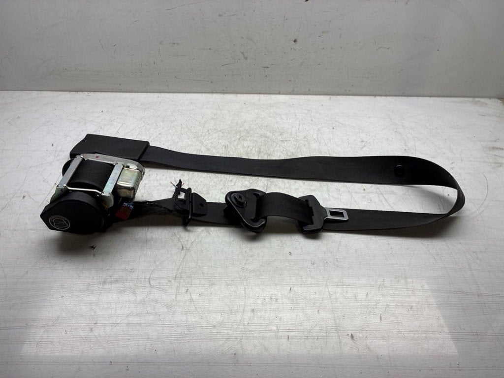 CEINTURE DE SECURITE AVANT GAUCHE Renault Captur I (2R), Renault, Utilisé, Peter-Huppertz-Straße 5
51063  Köln, DE, Dialog.deutschland@renault.de