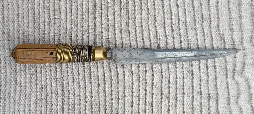 Couteau Boussaadi ancien forgé à la main, Collections, Enlèvement ou Envoi, Armée de terre, Couteau ou Poignard