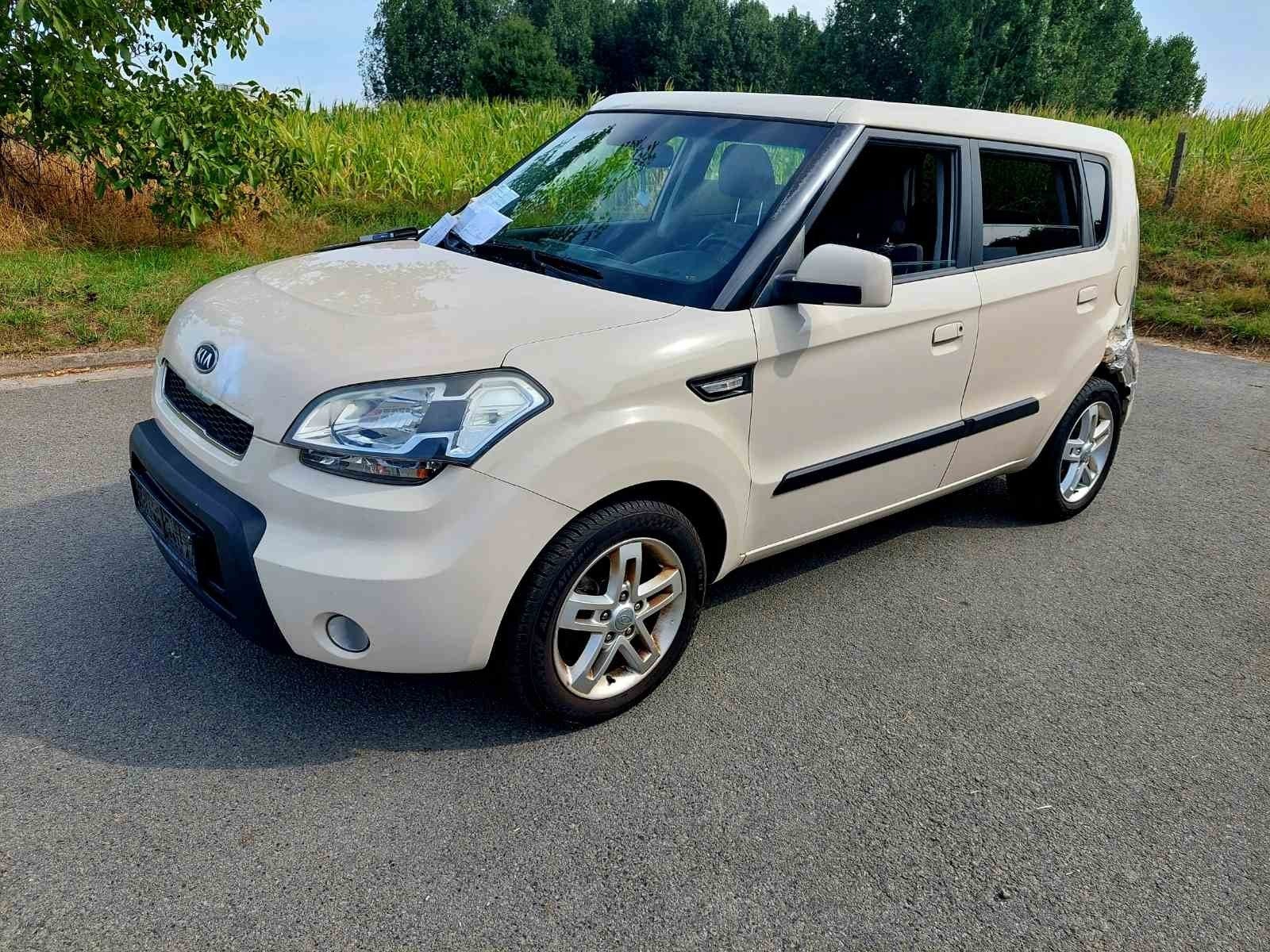 kia soul crdi 16v diesel 2011 250000km rijd perfect, Auto's, Kia, Radio, Diesel, Particulier, Soul