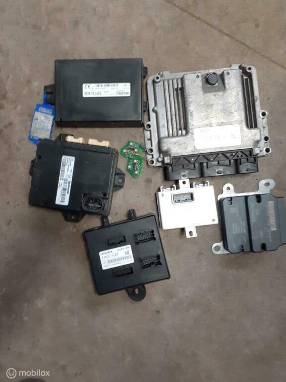 Computer inspuit Renault Trafic 284b12763r  237106626r, Gebruikt, Renault, Ophalen of Verzenden, Renault