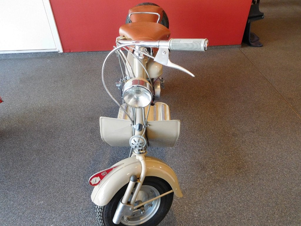 Lambretta C Innocenti 125-En bon état-Immatriculation Belge, Vélos & Vélomoteurs, 125 cm³, Lambretta C Innocenti 125, Enlèvement