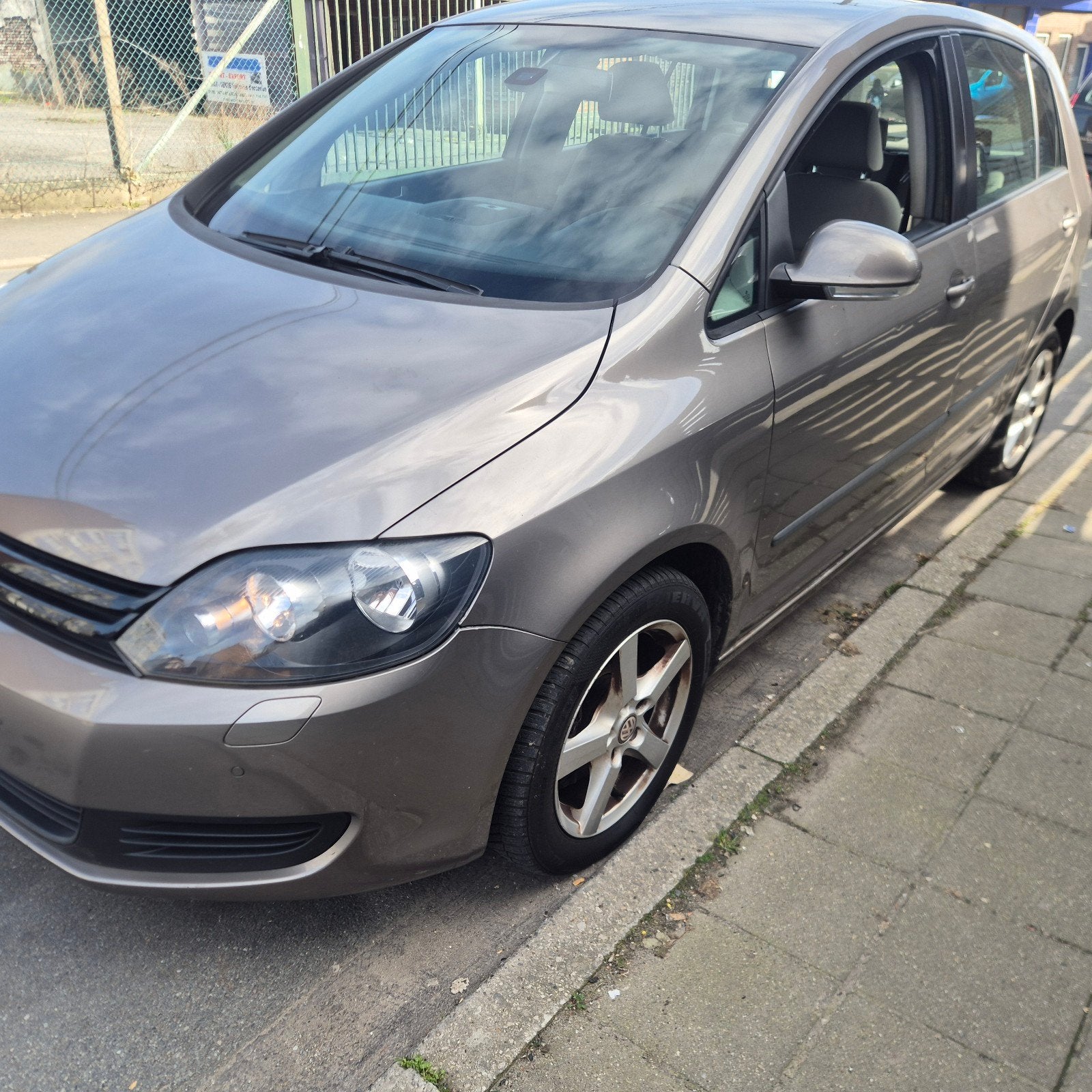 Volkswagen GOLF 1.6 TDI 2012 climatisation 180000 km, Achat, Beige, Boîte manuelle, 5 portes