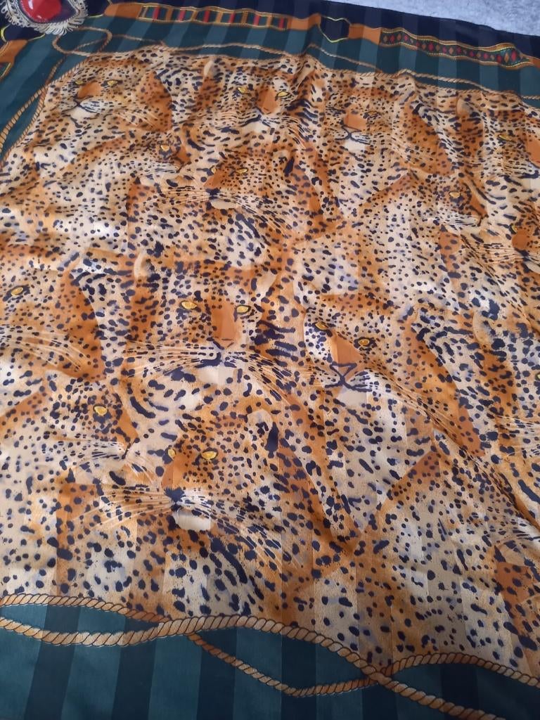 sjaals Piramit, Kleding | Dames, Piramit, Ophalen of Verzenden, Gedragen, Sjaal