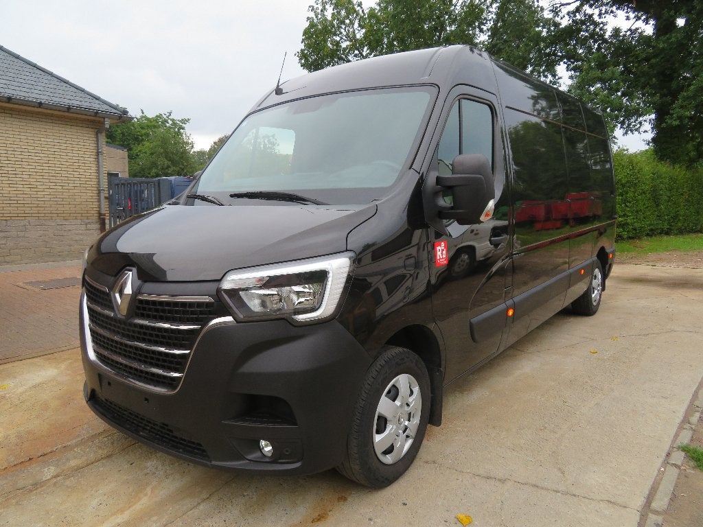 Renault Master 2.3dCi RED - L3H2 - 31.265km - 2023 - €6d, Voorwielaandrijving, Dealer onderhouden, Stof, 4 cilinders