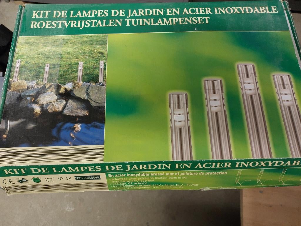 TWEE SETS VAN VIER RVS TUINLAMPEN, Ophalen, Inox, Nieuw, Netvoeding