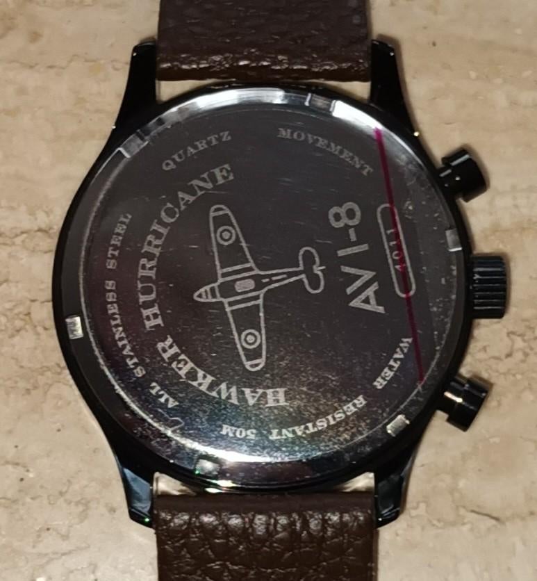 Nieuw ongedragen AVI-8 horloge., Ophalen